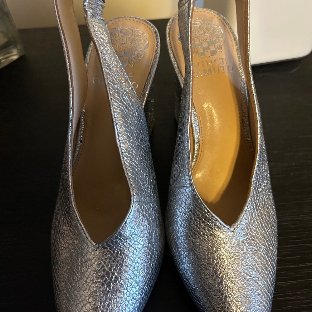 Beautiful silver square heel